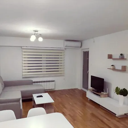 Apartment Feels Like 3 Skopje