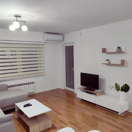 Feels Like 3 * Скоп'є