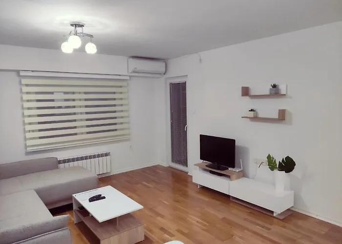 Feels Like 3 * Скоп'є