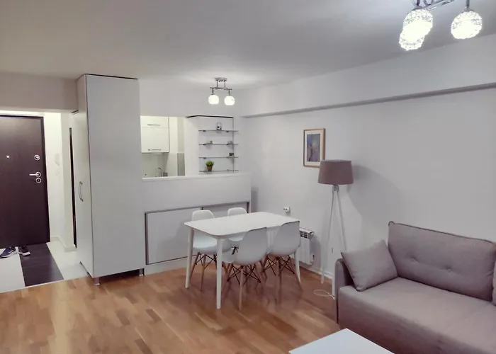 Feels Like 3 * Szkopje